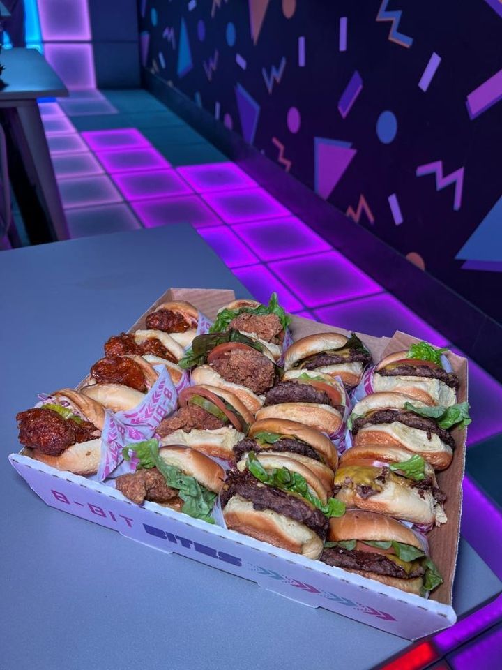 Burgers & 'Wich 1/2 Squad Box