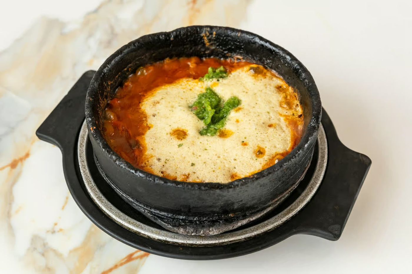 Sheba Saltah with Ground Beef & Vegetables / سلته سبأ  مع الدقه والخضروات 