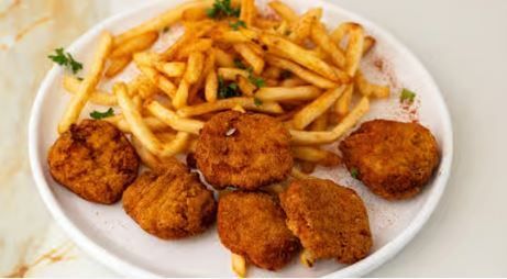 6 PC Chicken Nuggets/ دجاج نجت ست قطع