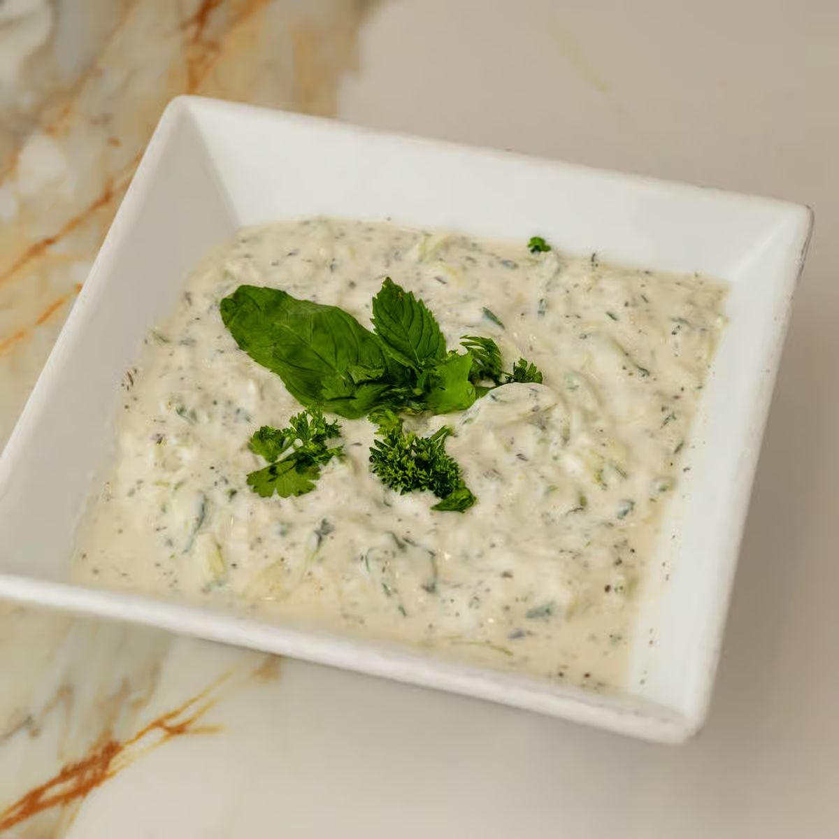 Cucumber Yogurt / خيار باللبن 