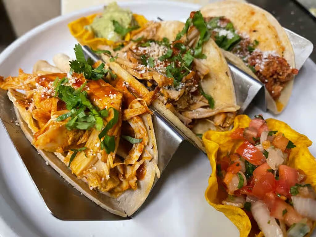 TRIO TACOS