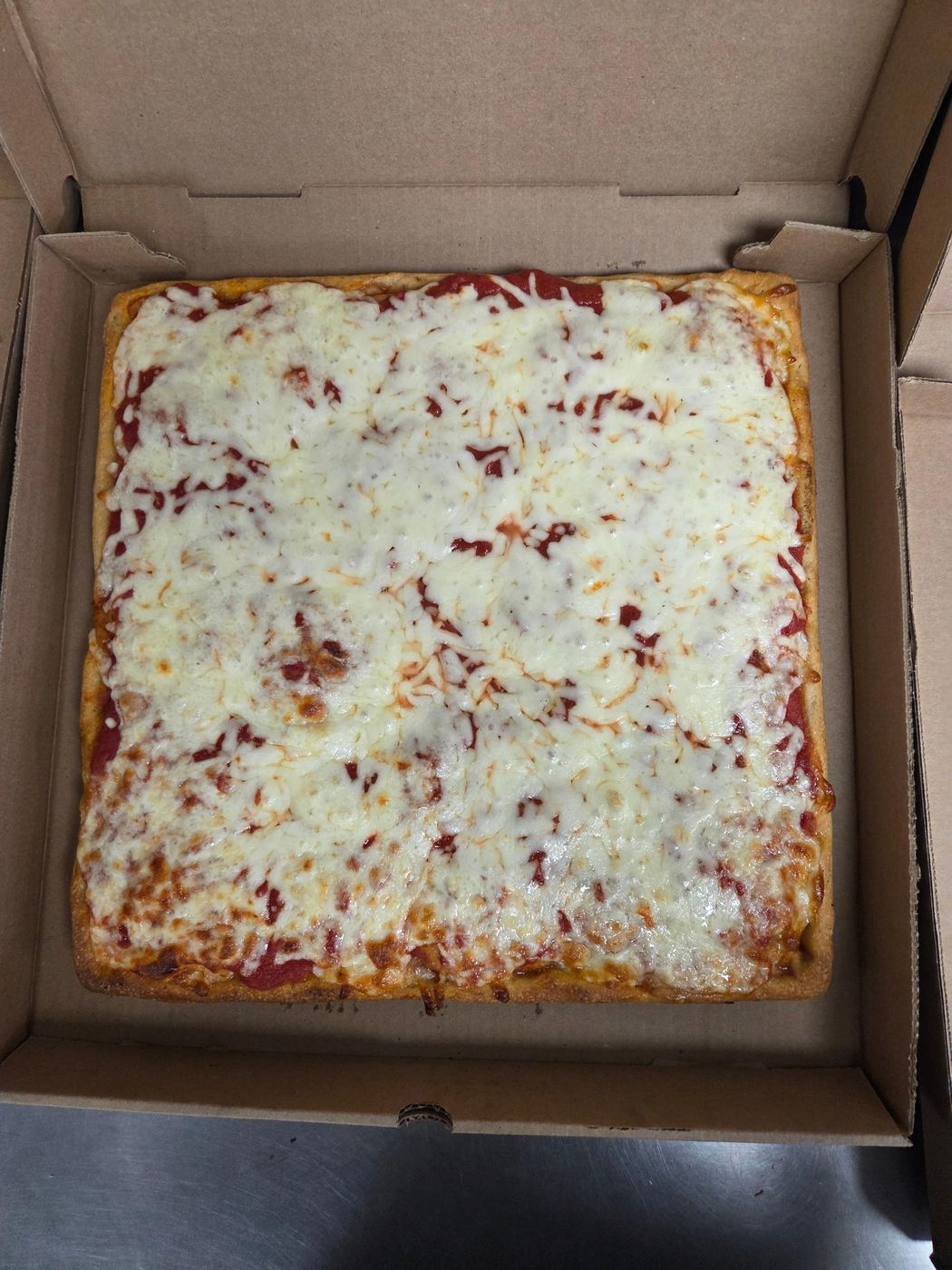 Sicilian Cheese Pizza 16x16 Red