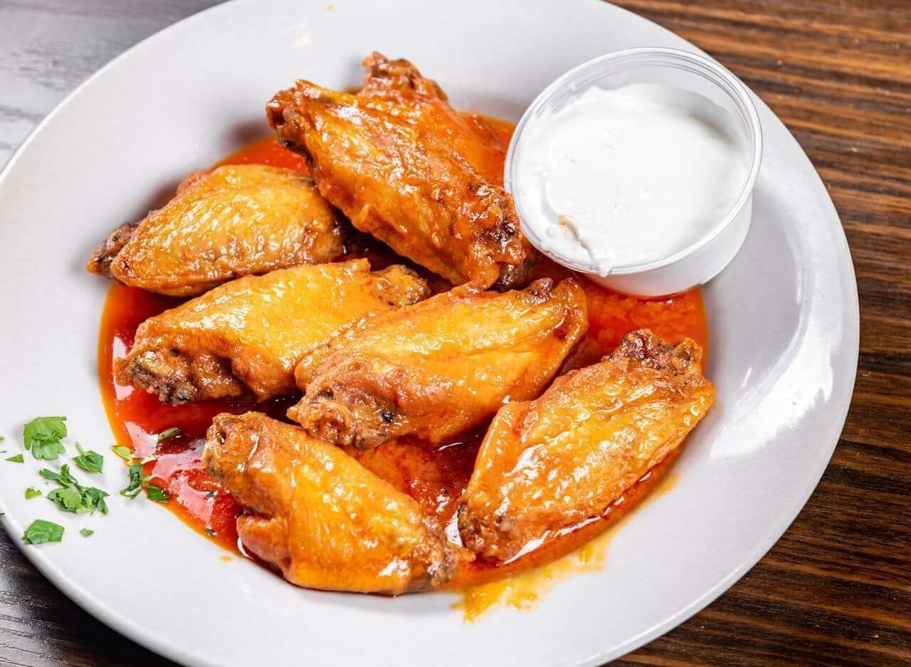 GINO’S HOME MADE SPECIAL BUFFALO WINGS