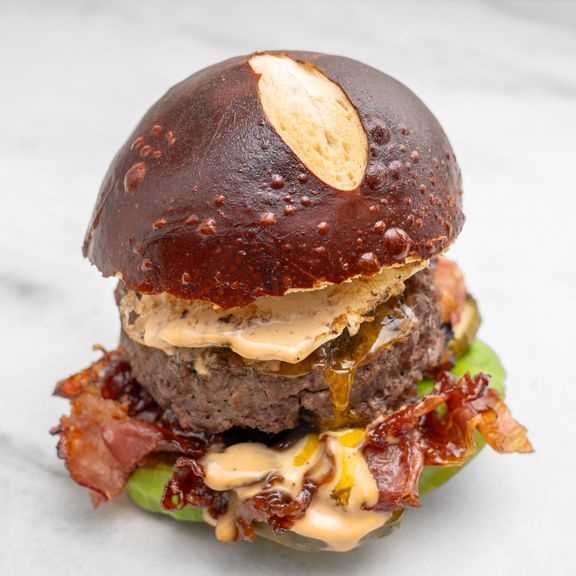 SUPREME STEAK BURGER
