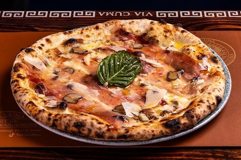 11 - Tartufo Pizza Large