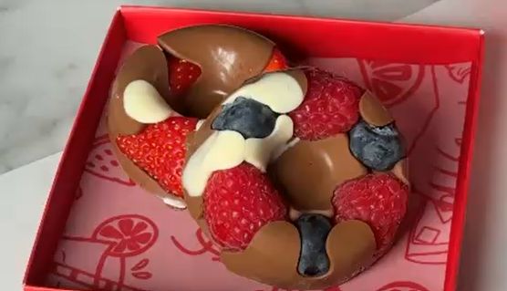 Berry Doughnuts
