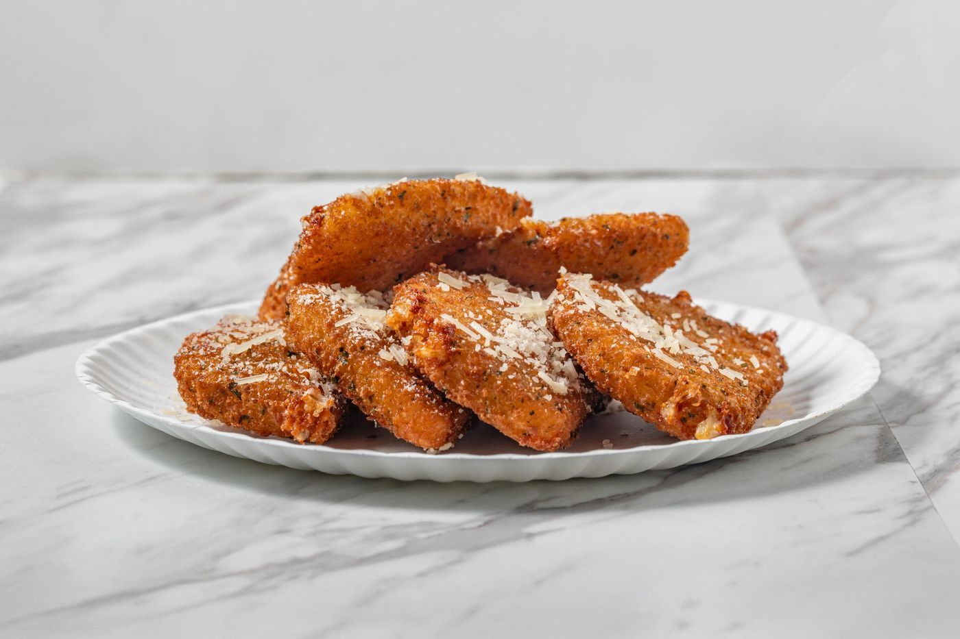 MOZZARELLA STICKS (6)