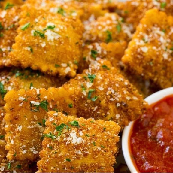 Fried Cheese Ravioli (5)