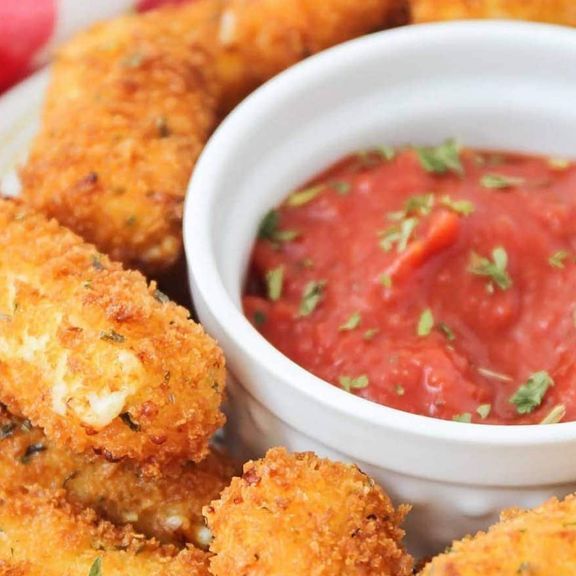 Mozzarella Cheese Sticks (5)