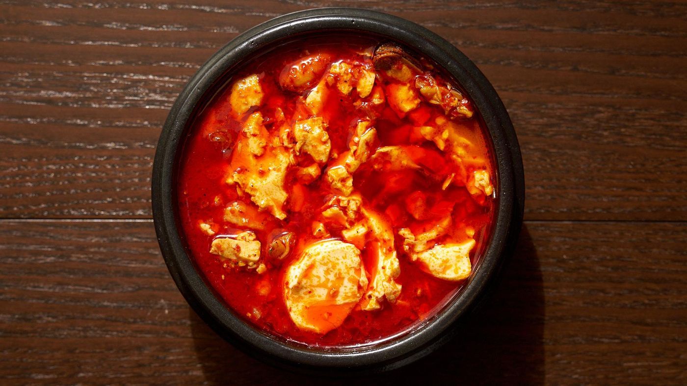 OG Mandoo Tofu Stew (만두 순두부찌개)