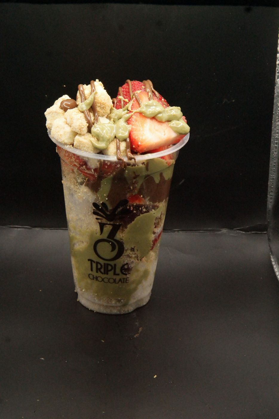 Strawberry Dubai Chocolate Cup