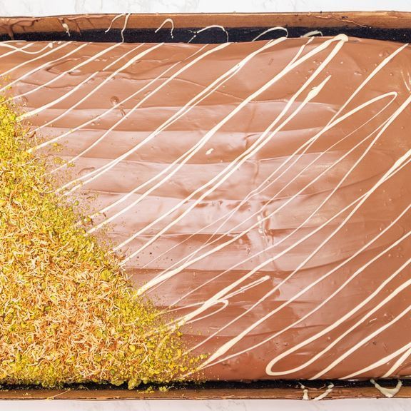 Dubai Cake