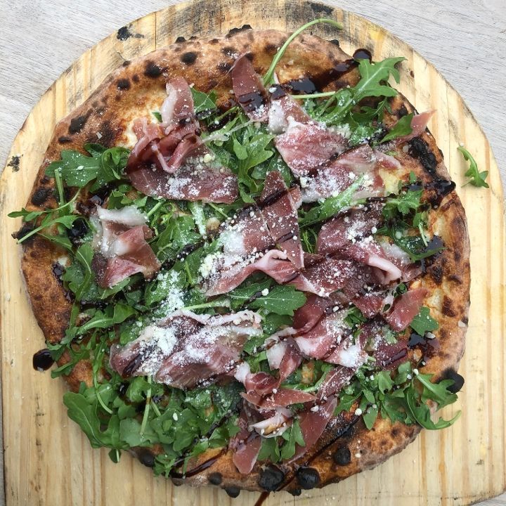 Shaved Prosciutto & Fresh Arugula Pizza
