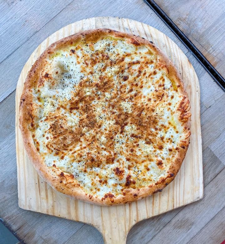 Cacio e Pepe Pizza