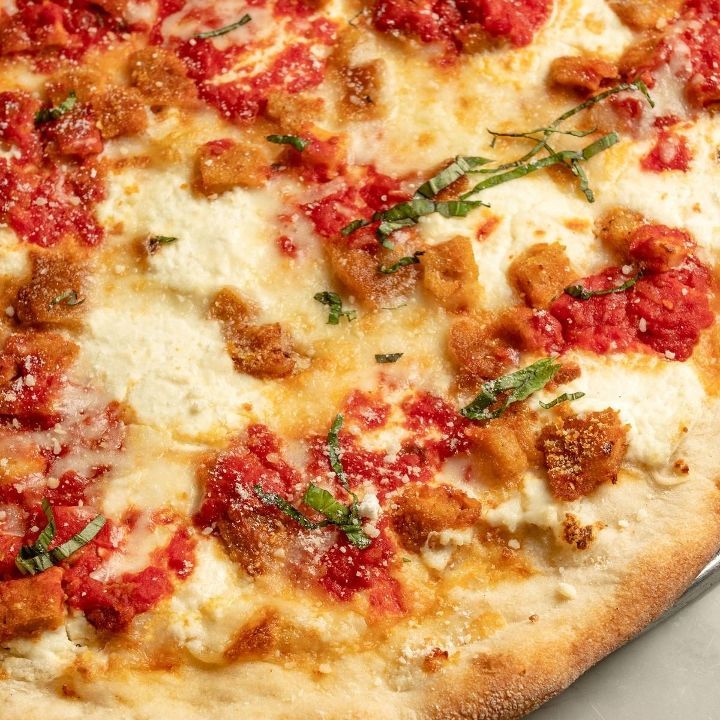 Chicken Parm Cauliflower Pie