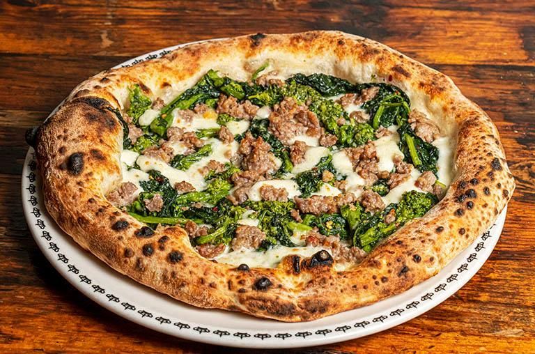 Salsiccia e Friarielli Pizza