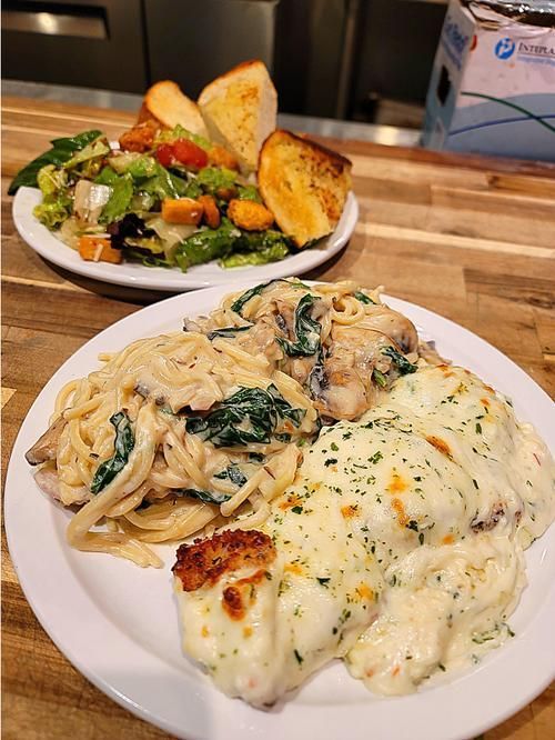 Roman Chicken Alfredo