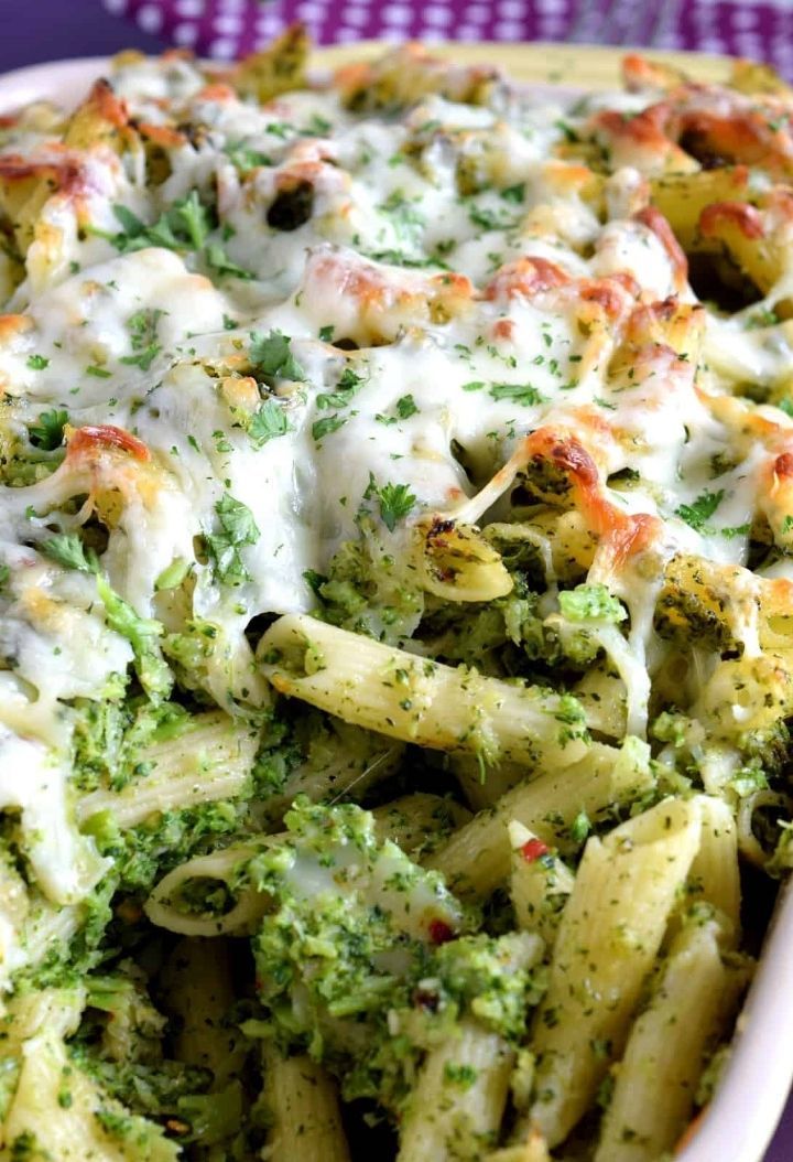 Garlic Chicken Pesto Pasta