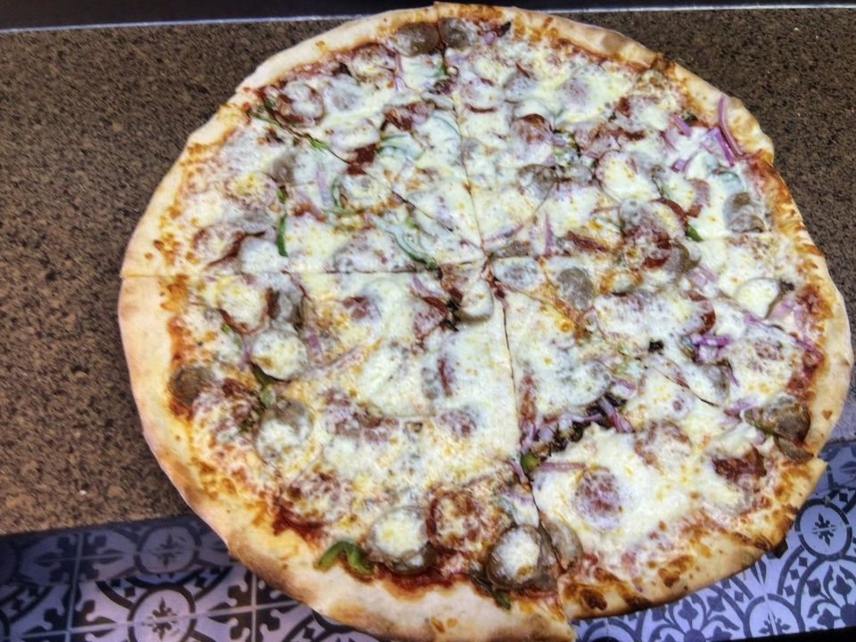 Supreme Pizza (Large 16")